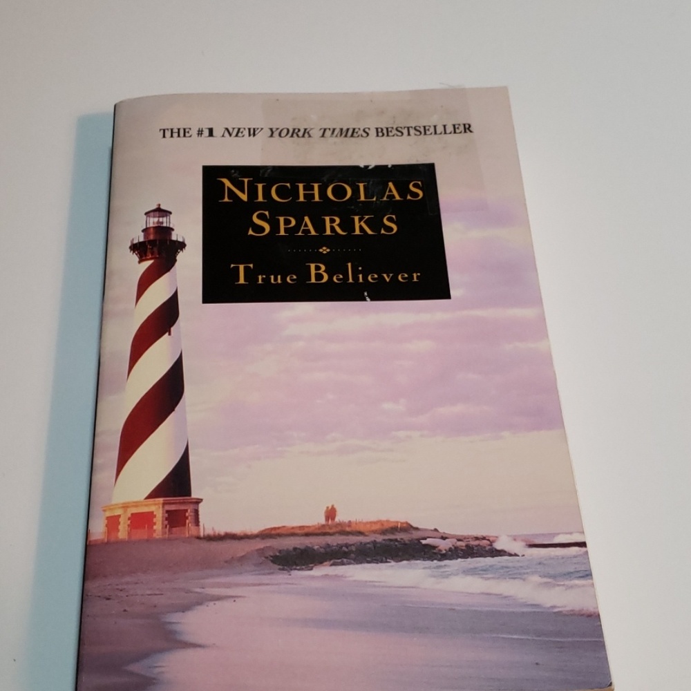 True Believer by NICHOLAS SPARKS